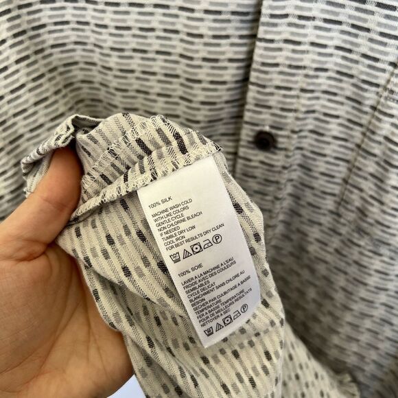 Tommy Bahama Silk Button Down Casual Shirt With Gray & Silver Pattern XL EUC - Picture 5 of 7